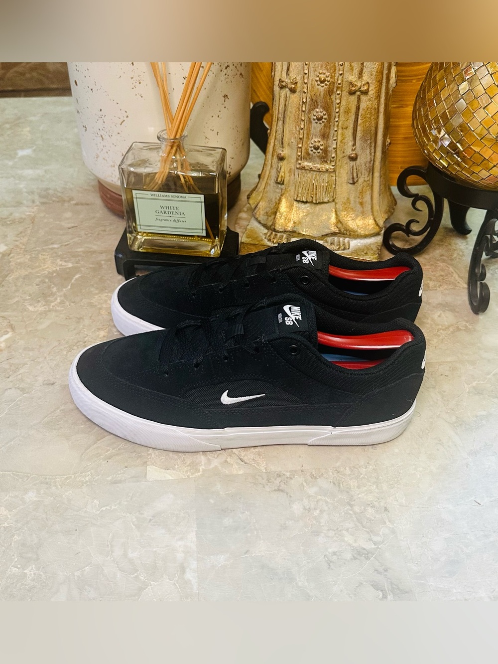 Men’s Nike SB Malor Skate Shoes FV6064-001 Size 9US